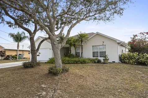 6942 Nw Hershy Circle Port Saint Lucie FL 34983