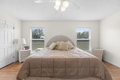 6942 Nw Hershy Circle Port Saint Lucie FL 34983