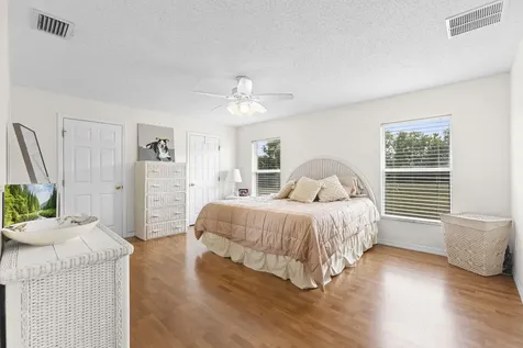 6942 Nw Hershy Circle Port Saint Lucie FL 34983