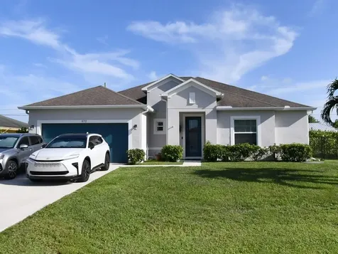 672 Sw Jacoby Avenue Port Saint Lucie FL 34953