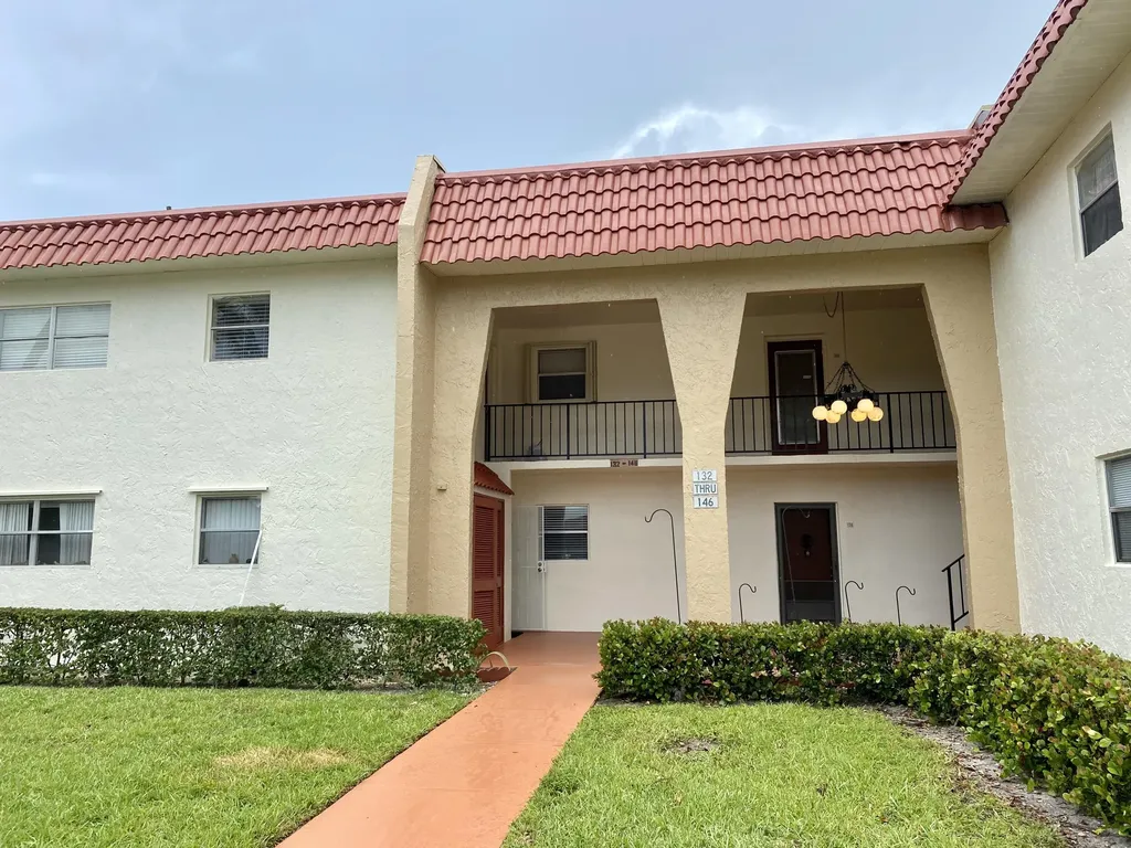 138 Lake Frances Drive West Palm Beach FL 33411