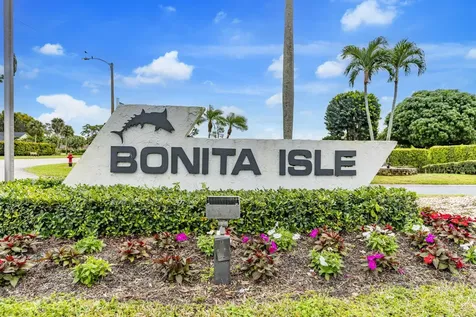 8321 Bonita Isle Drive Drive Lake Worth FL 33467