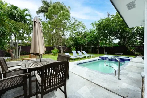 1629 S Lakeside Drive Lake Worth Beach FL 33460