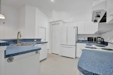 1075 W 30th Street Riviera Beach FL 33404