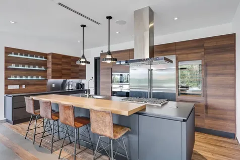 830 Ne 71st Street Boca Raton FL 33487