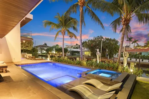 830 Ne 71st Street Boca Raton FL 33487