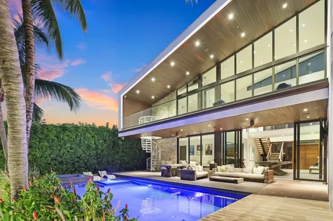 830 Ne 71st Street Boca Raton FL 33487