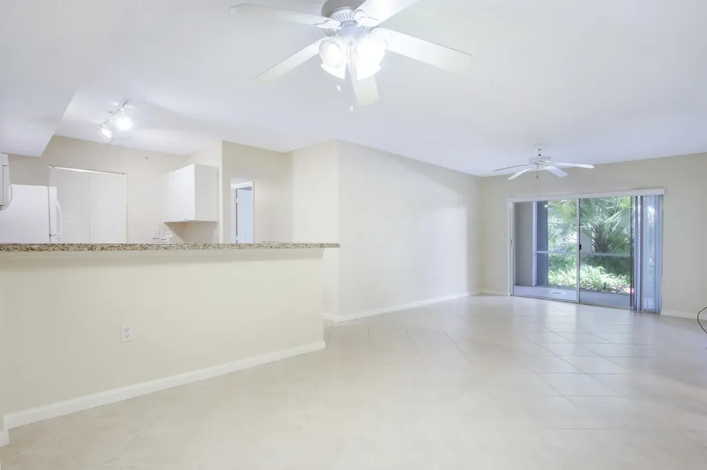 284 Village Boulevard Tequesta FL 33469