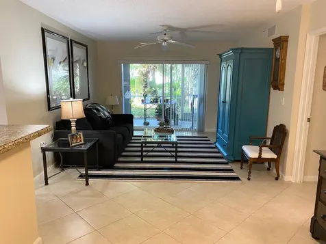 284 Village Boulevard Tequesta FL 33469