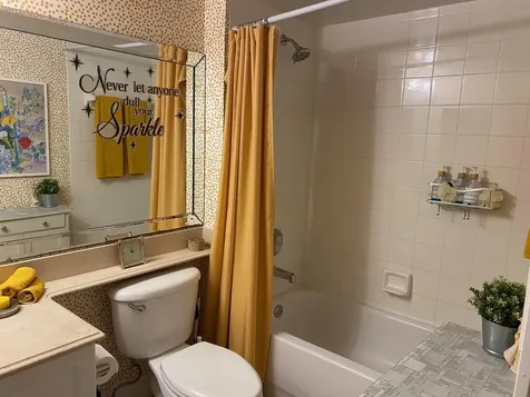 284 Village Boulevard Tequesta FL 33469