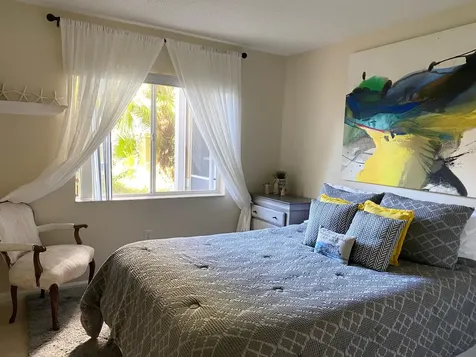 284 Village Boulevard Tequesta FL 33469