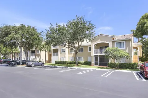 284 Village Boulevard Tequesta FL 33469