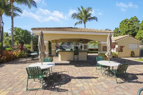 284 Village Boulevard Tequesta FL 33469