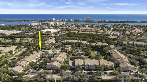 284 Village Boulevard Tequesta FL 33469