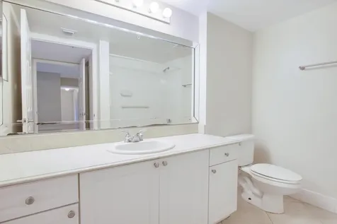 284 Village Boulevard Tequesta FL 33469
