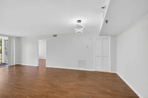 5260 Nw 2nd Avenue Boca Raton FL 33487