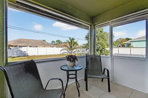 933 Sw General Patton Terrace Port Saint Lucie FL 34953