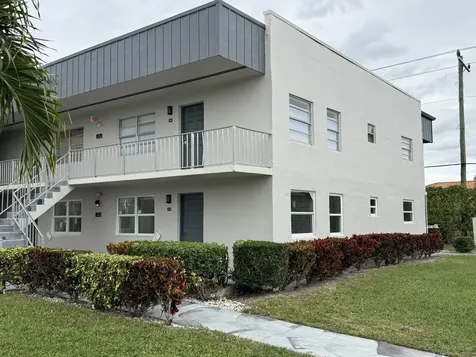 216 Normandy Delray Beach FL 33484