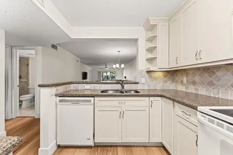 2905 Sw 22nd Avenue Delray Beach FL 33445