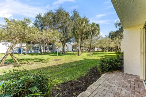 2905 Sw 22nd Avenue Delray Beach FL 33445
