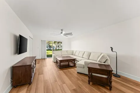 2905 Sw 22nd Avenue Delray Beach FL 33445
