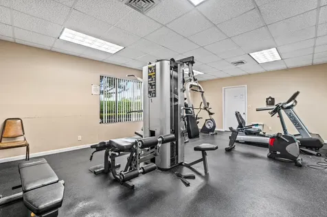 2905 Sw 22nd Avenue Delray Beach FL 33445