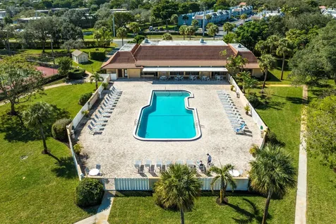 2905 Sw 22nd Avenue Delray Beach FL 33445