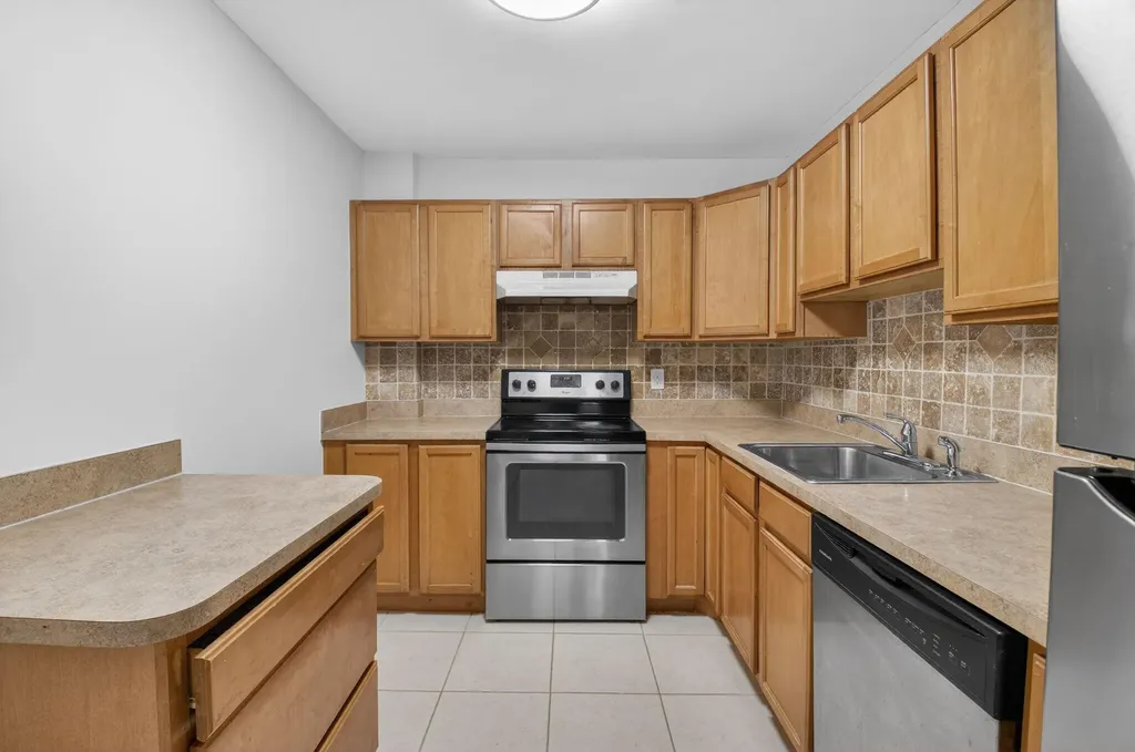 5260 NW 2nd Avenue Boca Raton FL 33487