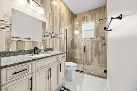 562 Sw Souris Avenue Port Saint Lucie FL 34953