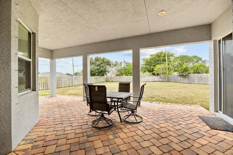 562 Sw Souris Avenue Port Saint Lucie FL 34953