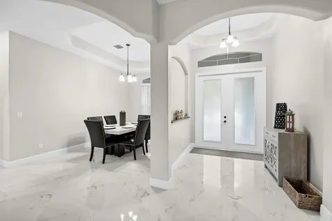 562 Sw Souris Avenue Port Saint Lucie FL 34953