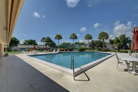 2900 Fiore Way Delray Beach FL 33445
