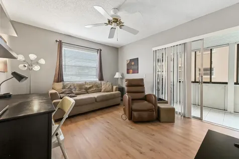302 Capri G Delray Beach FL 33484