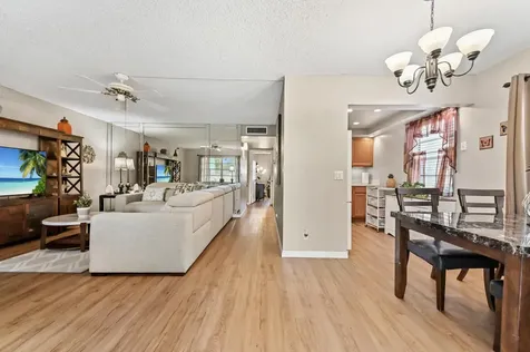 302 Capri G Delray Beach FL 33484