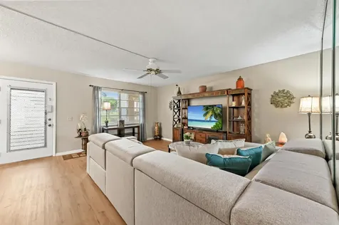 302 Capri G Delray Beach FL 33484