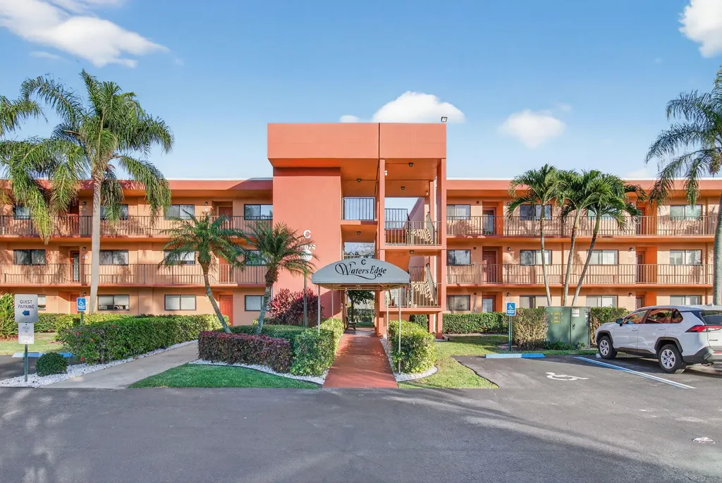 15074 Witney Road Delray Beach FL 33484