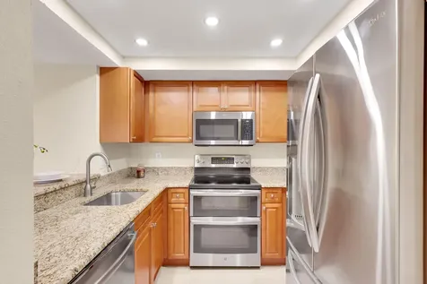 1558 SE Royal Green Circle Port Saint Lucie FL 34952