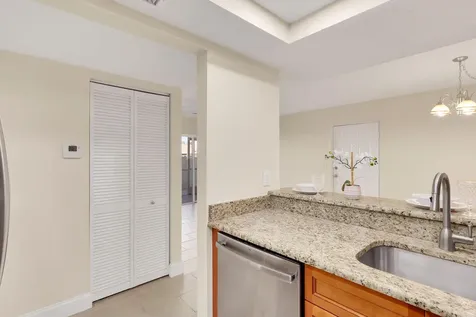 1558 SE Royal Green Circle Port Saint Lucie FL 34952