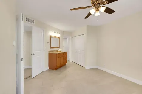 1558 SE Royal Green Circle Port Saint Lucie FL 34952