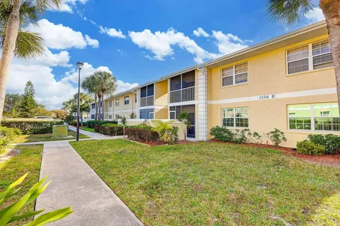 1558 SE Royal Green Circle Port Saint Lucie FL 34952