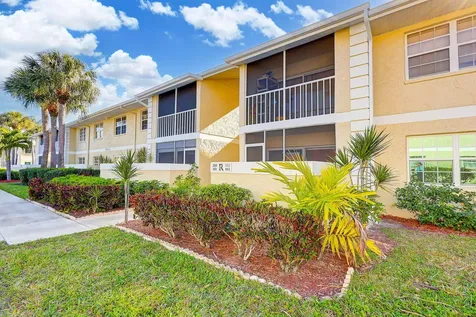 1558 SE Royal Green Circle Port Saint Lucie FL 34952
