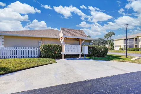 1558 SE Royal Green Circle Port Saint Lucie FL 34952