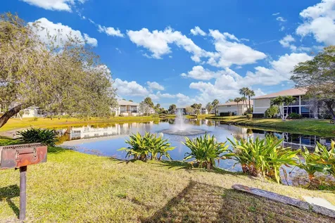 1558 SE Royal Green Circle Port Saint Lucie FL 34952