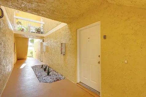 1558 SE Royal Green Circle Port Saint Lucie FL 34952