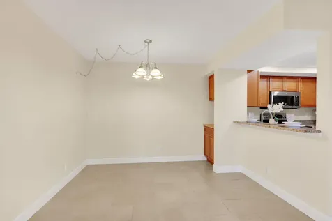 1558 SE Royal Green Circle Port Saint Lucie FL 34952