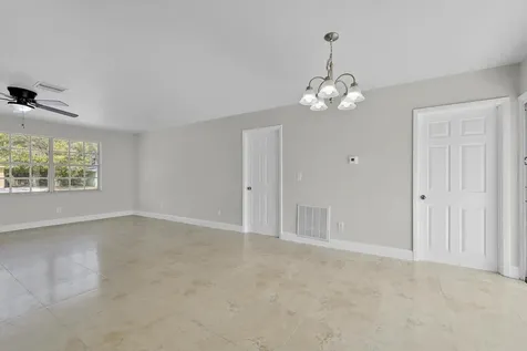 434 Ne Electra Avenue Port Saint Lucie FL 34983