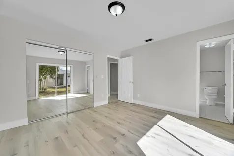434 Ne Electra Avenue Port Saint Lucie FL 34983