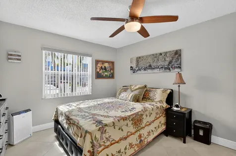 549 Flanders L Delray Beach FL 33484