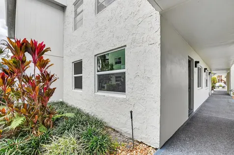 549 Flanders L Delray Beach FL 33484
