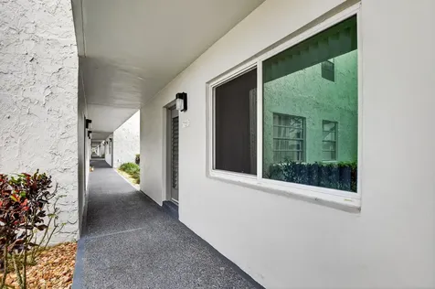 549 Flanders L Delray Beach FL 33484
